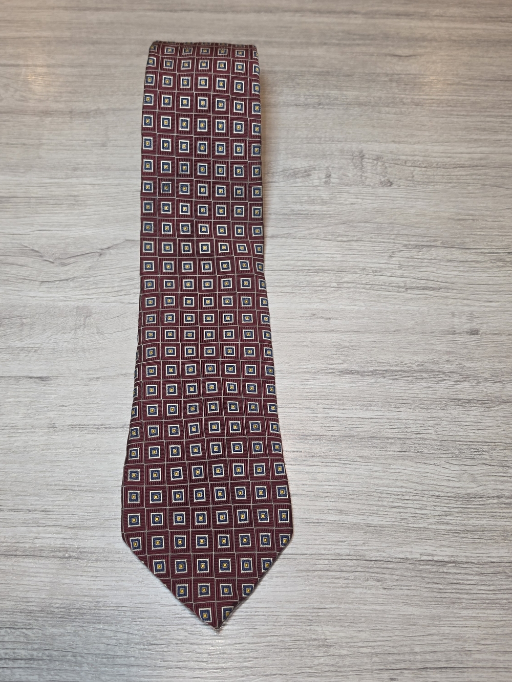 Brooks Brothers Pure Silk Necktie Men's Burgundy Geometric Square Pattern 58in